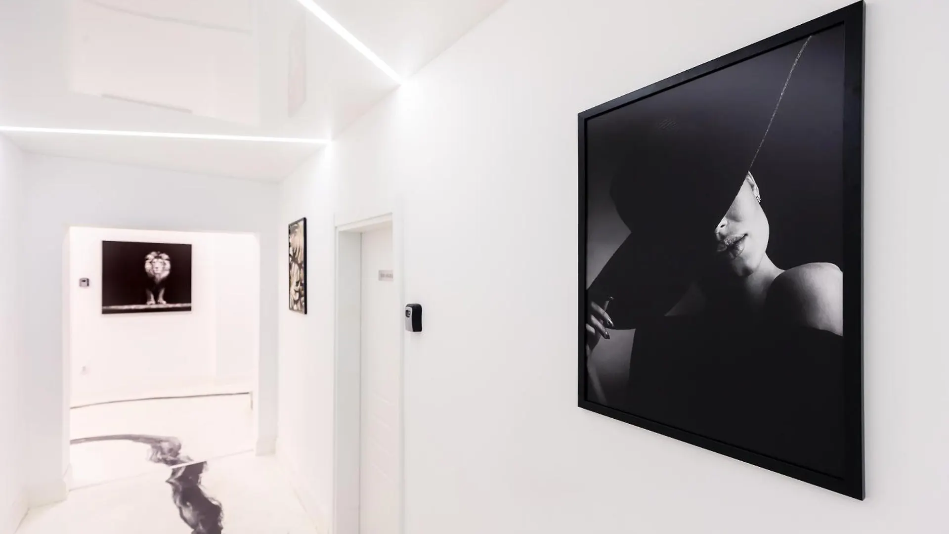 Hostel Bucharest Studios Milano Room Romanya